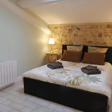 De L Ancienne Poste *